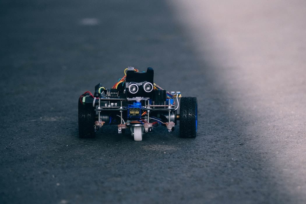 An Arduino Wifi Racetrack For Remote Controlled Toy Cars & Boats