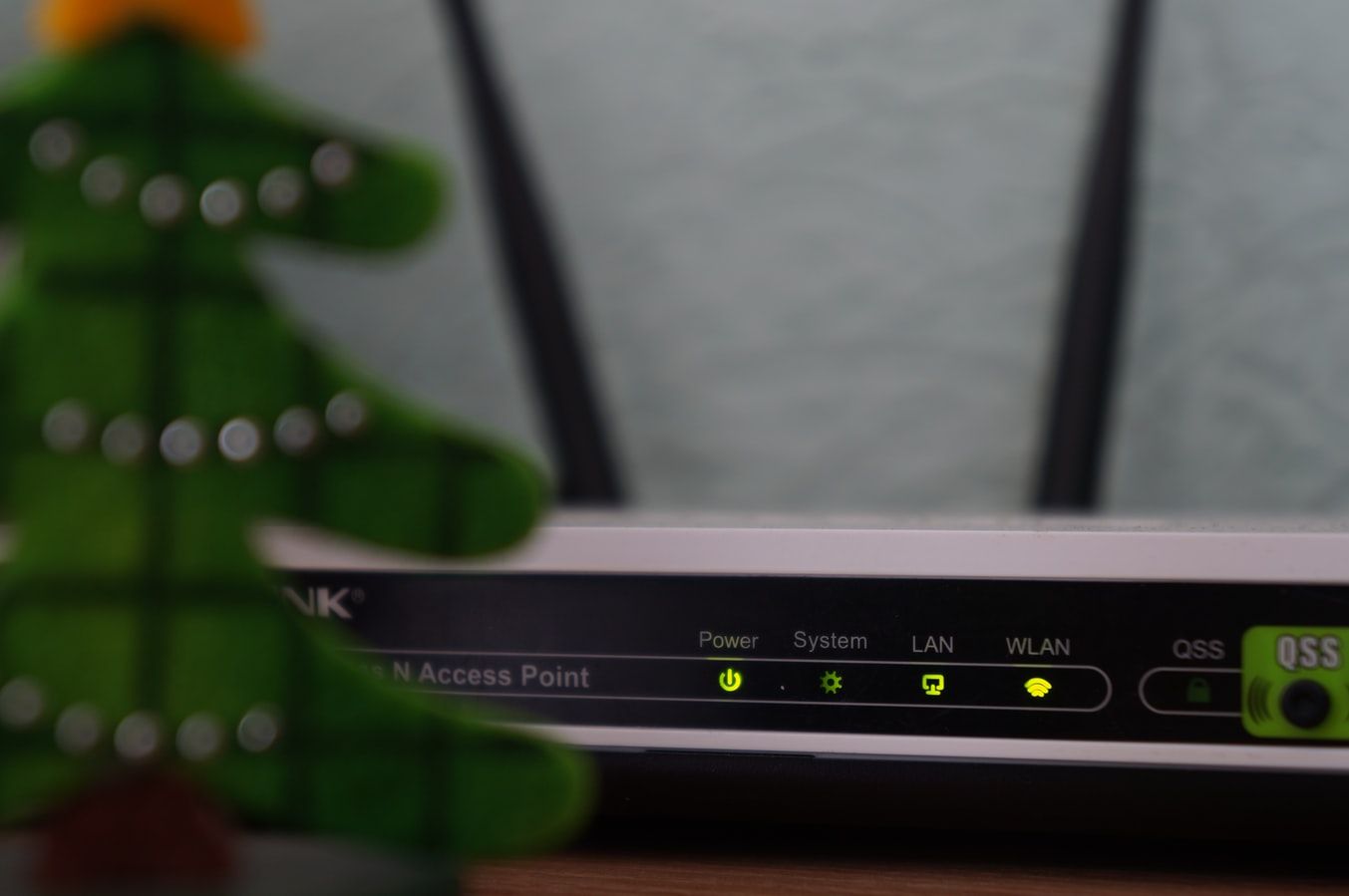 Programmable Cloud Wifi Networks, Linux Router APIs, And Smarter Hospitality